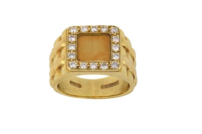Lot 2261 - An 18 Carat Gold Diamond Ring the yellow...