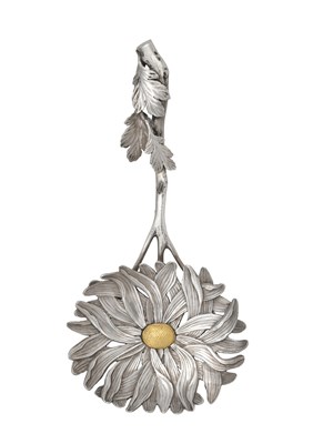 Lot 2024 - A Japanese Parcel-Gilt Silver Caddy-Spoon