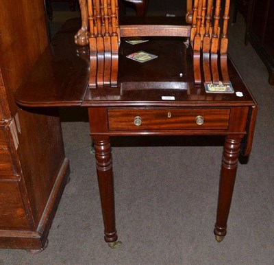 Lot 700 - Regency mahogany Pembroke table