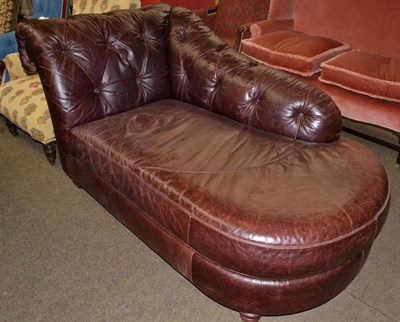 Lot 728 - A Barker & Stonehouse leather chaise