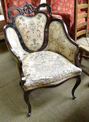 Lot 750 - Salon chair