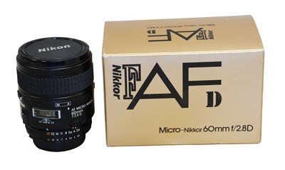 Lot 3172 - Nikon Nikkor AFD f2.8D 60mm Lens