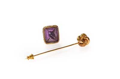 Lot 29 - A 9 Carat Gold Amethyst Seal, length 1.8cm;...