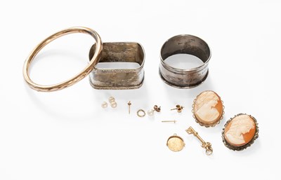 Lot 5 - A Small Quantity of Jewellery, comprising of...