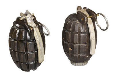 Lot 174 - An Inert Second World War No.36M Mk.I Mills...