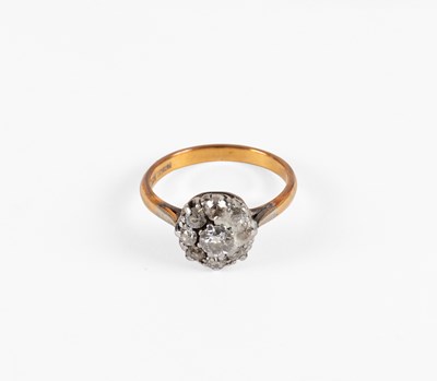 Lot 98 - A Diamond Cluster Ring, the central raised...