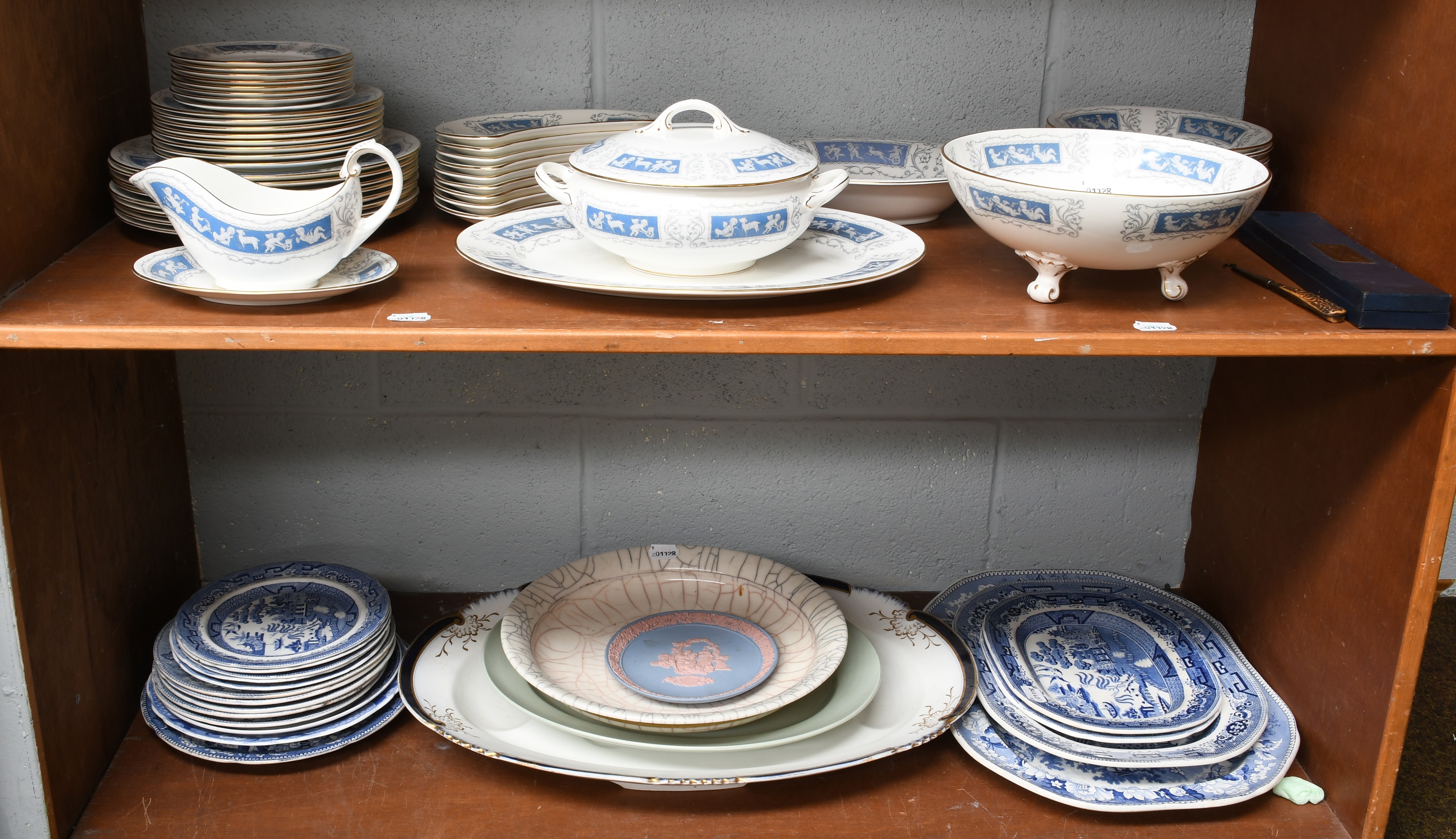 Lot 1220 - Coalport