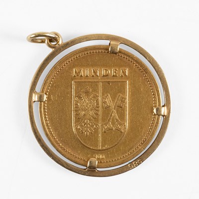 Lot 80 - A Minden Pendant, to a spaced plain polished...