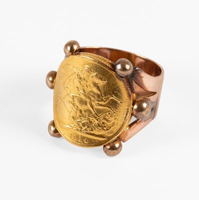 Lot 90 - A Sovereign Ring, comprising of two sovereigns...