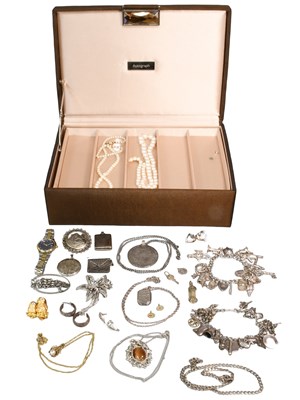 Lot 10 - A Quantity of Jewellery, including two...