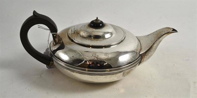 Lot 91 - A silver teapot