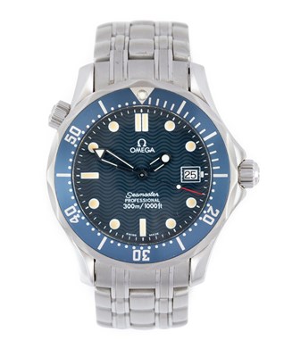 Lot 2423 - Omega: A Stainless Steel Calendar Centre...
