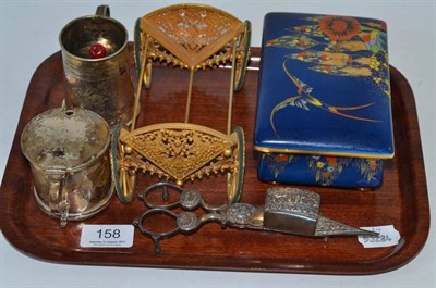 Lot 158 - A silver mustard pot, Carltonware box and cover and sundry
