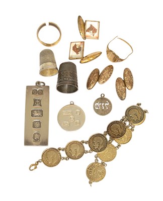 Lot 10 - A Quantity of Jewellery, comprising of a pair...
