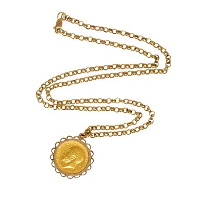 Lot 47 - A Sovereign Pendant on Chain, dated 1915, in a...