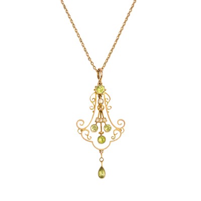 Lot 143 - A Peridot and Split Pearl Pendant on Chain,...