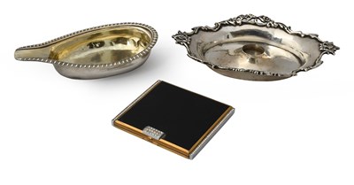 Lot 220 - A George III or George IV Silver Pap-Boat and...