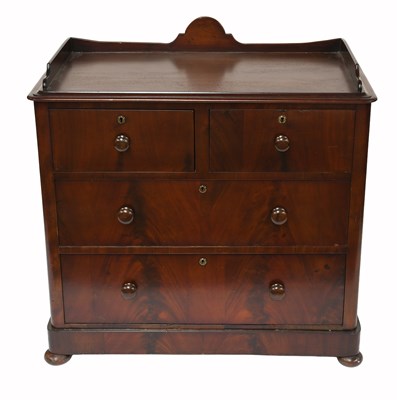 Lot 465 - A Late Victorian Mahogany Chest of Drawers,...