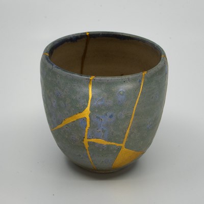 Lot Mýse: Yunomi (handless cup) by Kara Leigh-Ford,...