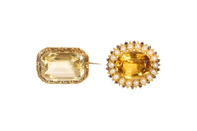 Lot 83 - A Citrine, Amethyst and Split Pearl Brooch,...
