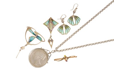 Lot 98 - A Small Quantity of Jewellery, comprising of...