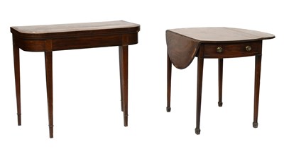 Lot 430 - A George III Crossbanded Mahogany Pembroke...