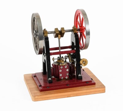 Lot 99 - Stationary Compressed Air Engine