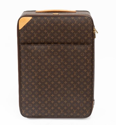 Lot A Louis Vuitton, Monogram Pégase 65 Rolling...