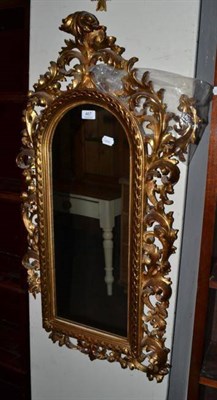 Lot 467 - Giltwood scrolling acanthus leaf mirror