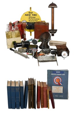 Lot 118 - A Quantity of Automobilia and Spares, to...