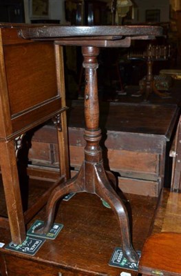 Lot 487 - Georgian oak tripod table