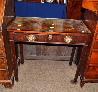 Lot 518 - 19th century cross banded mahogany single drawer side table