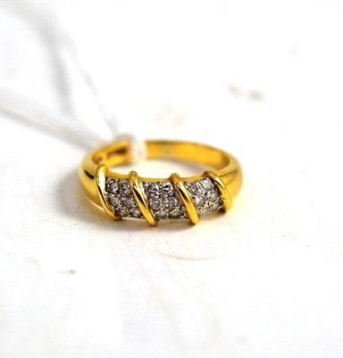 Lot 17 - An 18ct gold diamond set ring