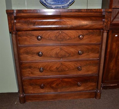 Lot 519 - Victorian chest of drawers