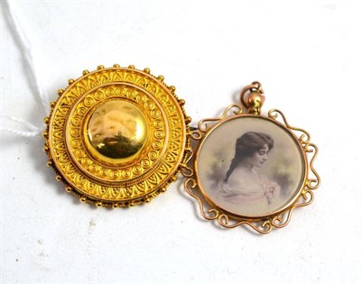 Lot 23 - A Victorian brooch and a Victorian locket