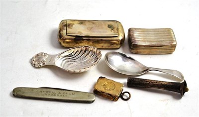 Lot 172 - A Nathaniel Mills silver gilt vinaigrette, two silver snuff boxes, two caddy spoons, etc