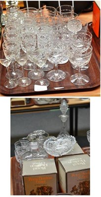 Lot 219 - A quantity of cut glass (two trays)