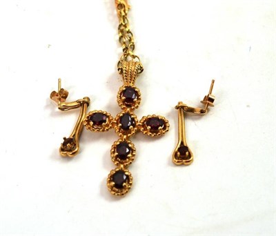 Lot 512 - A 9ct gold garnet set cross pendant on a 9ct gold belcher link chain and a pair of earrings