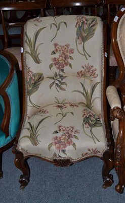 Lot 587 - Victorian nursing chair