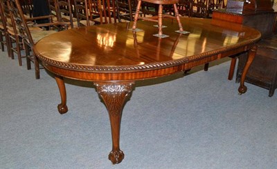 Lot 664 - Mahogany wind action dining table