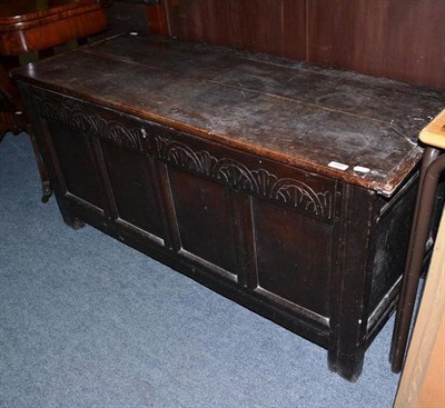 Lot 668 - A 17th century oak coffer, 134cm wide