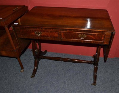 Lot 1240 - Reproduction mahogany sofa table