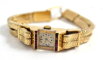 Lot 76 - A 9ct yellow gold lady's watch