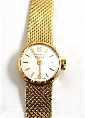 Lot 100 - A lady's 9ct gold watch