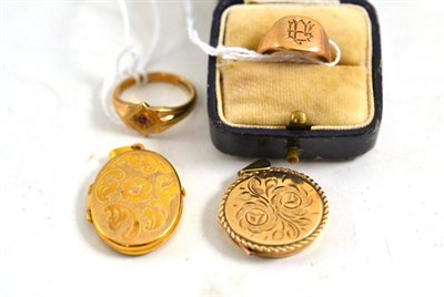 Lot 195 - A 9ct gold signet ring, a 9ct gold stone set ring and two 9ct gold lockets (4)