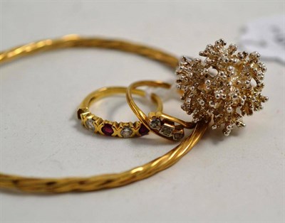 Lot 51 - Three stone ring, 18ct gold ring (a.f.), 9ct gold bangle and a ring stamped '925'