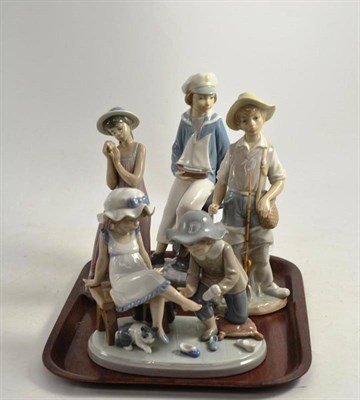 Lot 138 - Four Lladro figurines