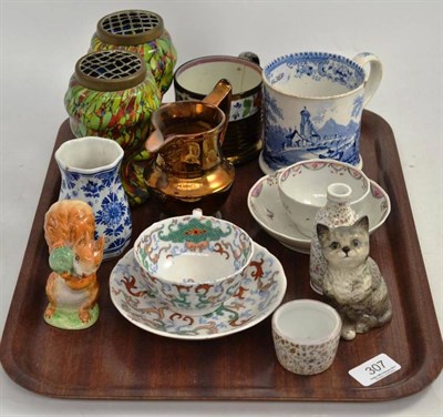 Lot 307 - A small quantity of ceramics including Villa pattern mug, art glass vases, tea bowl and saucer...