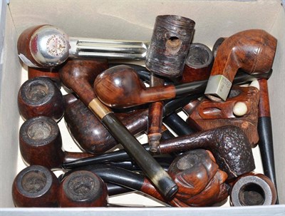 Lot 325 - A quantity of Briar pipes