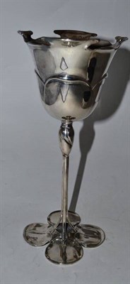 Lot 389 - A silver chalice dated and engraved 1903